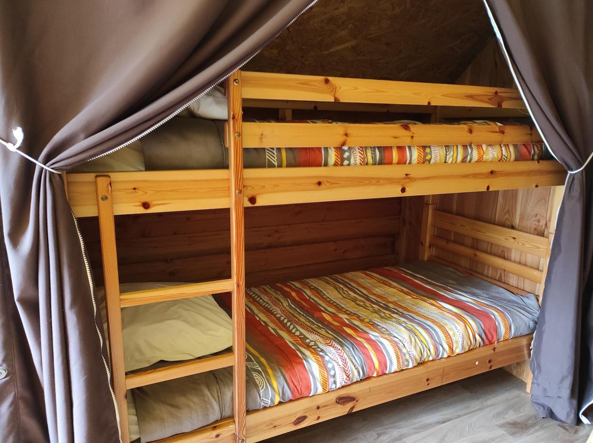 Camping Le Rouge Gorge **** 10' Puy Du Fou Saint-Laurent-sur-Sèvre Esterno foto